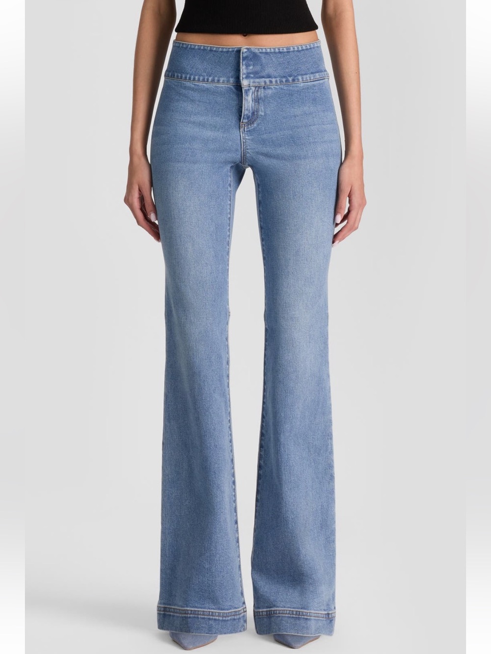 Alice and Olivia jeans hot mid rise denim bootcut jeans 26/2 wide leg bottoms